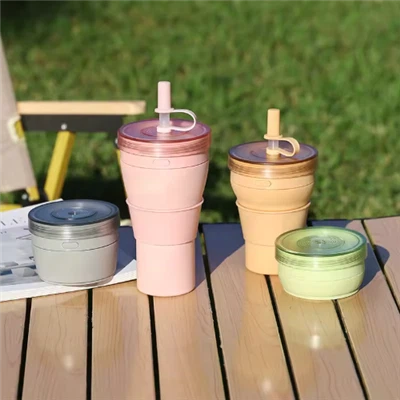 Are there any coffee cups with straw and lid for kids?